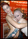 18 Fotos von Camgirls  PIA und LILLIAN